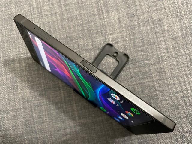 Used Razer Phone 1 8+64GB 12MP 5.7
