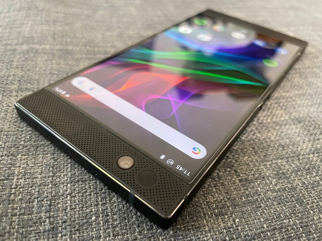 Razer Phone - 64 GB - Chrome Triple-Headed Snake Logo