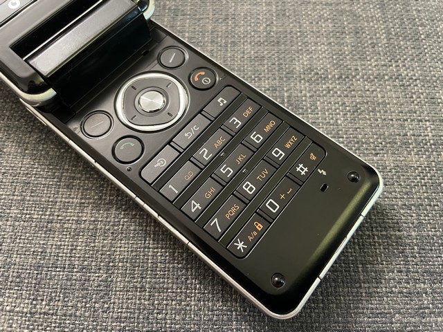 Used Rare SHARP Vodafone 903SH Black SX833 FW Unlocked 3G