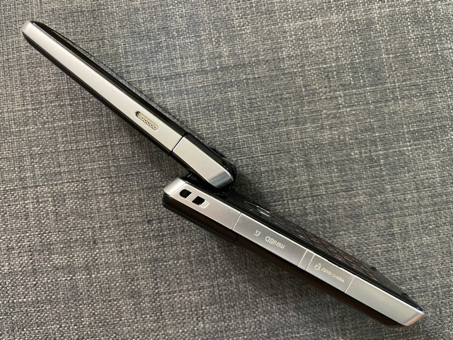 スマートフォン本体 Reza 20180528152925_300_.jpg