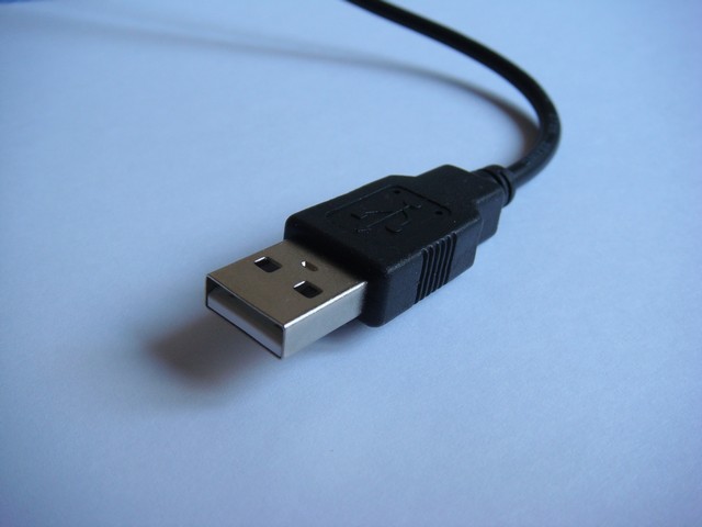 NTT DoCoMo SoftBank Vodafone SHARP USB Data Charging Cable